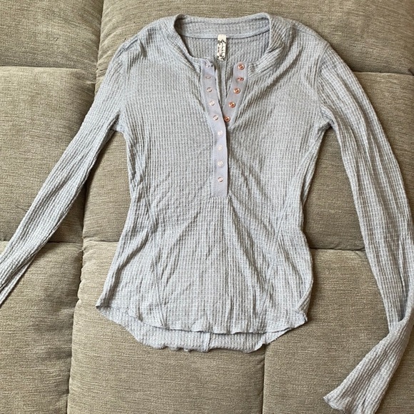 Free People top - Picture 1 of 4